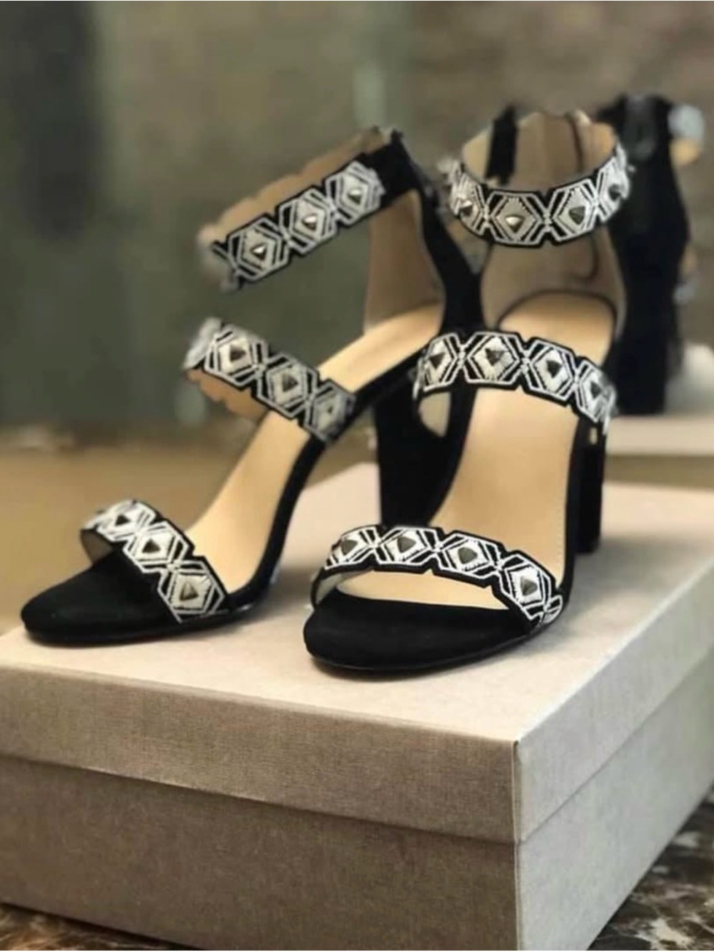 sz 7.5 Botkier Gigi Blk Suede Heel Ankle